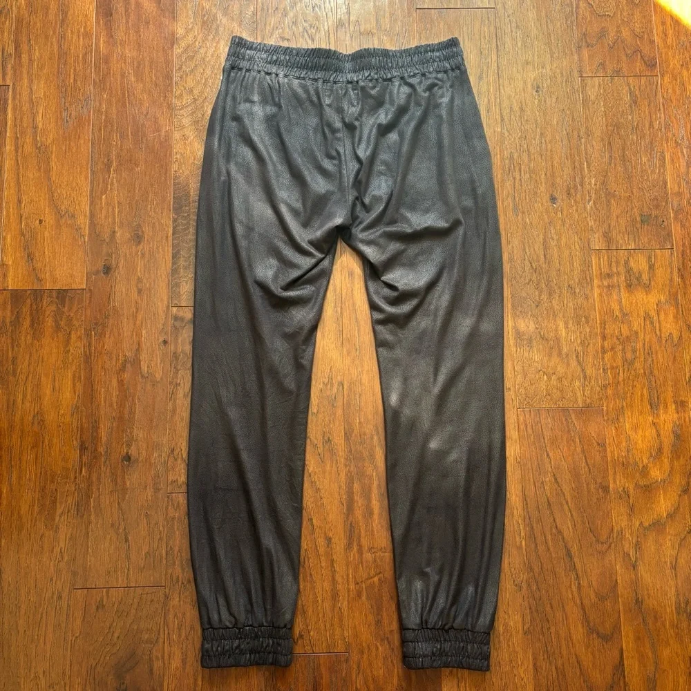 Monrow Black Brown Leather Look Joggers XS/S | Coated Faux Leather Pants